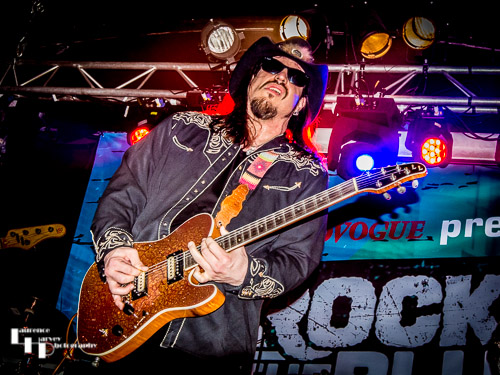 Lance Lopez on vocals & guitar