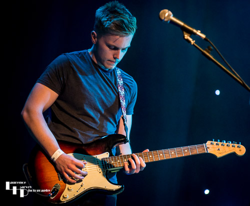 Charlie Richards on lead guitar