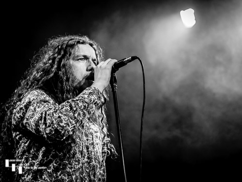 Andrew Hunt on vocals