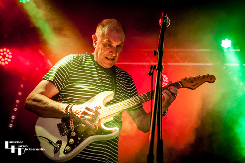 Caravan: Geoffrey Richardson on guitar