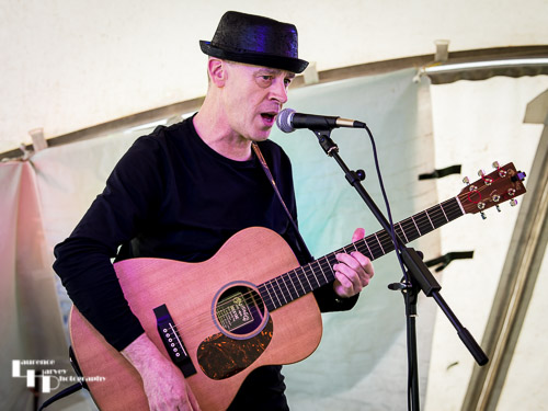 Mark Shepherd on acoustic guitar & vocals