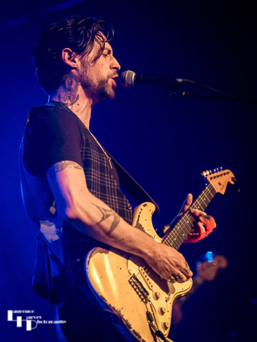 Dan Patlansky on vocals & guitar