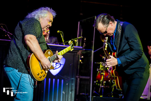 Joe Bonamassa with guest Bernie Marsden