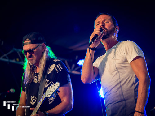 Chris Ousey on vocals & Laurence Archer on guitar