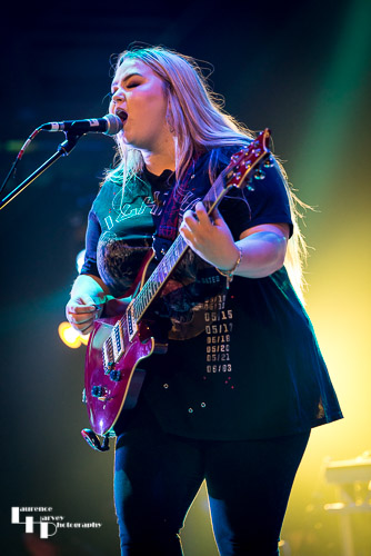 Tori Mai on rhythm guitar & vocals