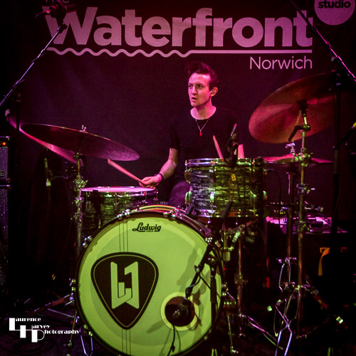 Phil Wilson on drums