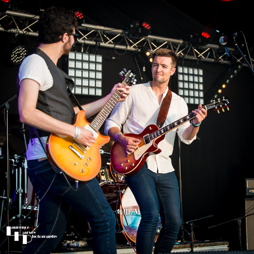 The Mentulls: Andrew Pipe & Dave Crabtree on guitar