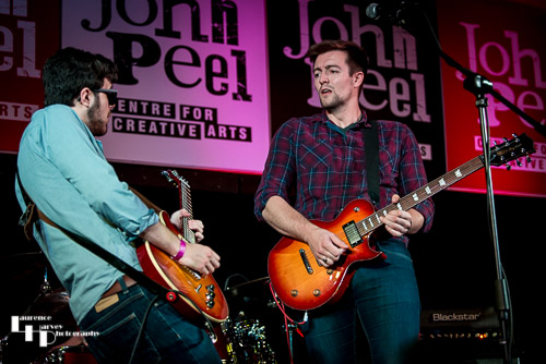 Andrew Pipe on guitar & Dave Crabtree on guitar & vocals