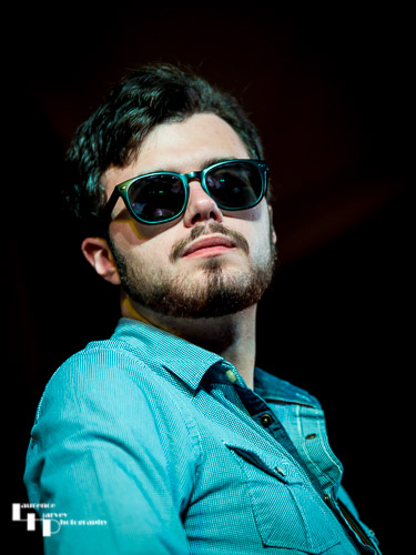 Andrew Pipe on guitar