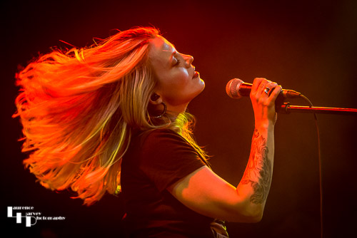 Mollie Marriott on vocals