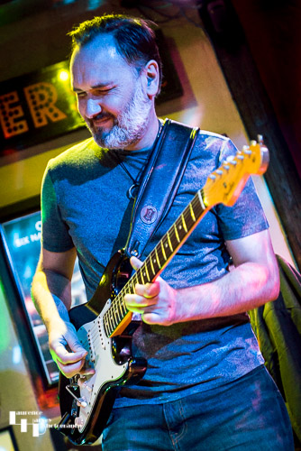 Andy Walker on guitar