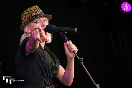 Roadhouse: Mandie G on vocals