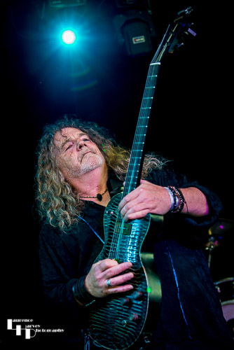 Roadhouse: Danny Gwilym on guitars