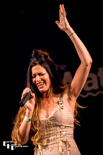 Charlotte Joyce on vocals