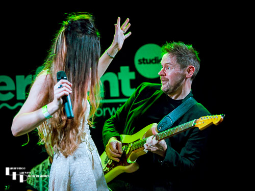 Charlotte Joyce on vocals & Ron Sayer on guitar