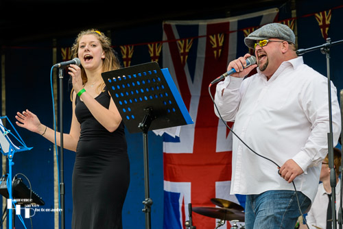 Alice Levey & Pete Buchanan on vocals
