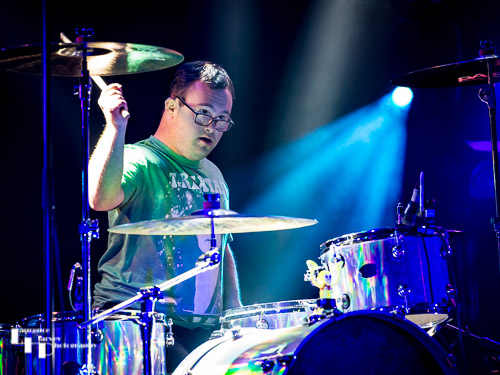 Unplanned guest from the crowd on drums