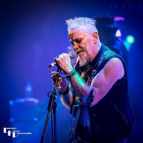 Zal Cleminson on vocals & guitar