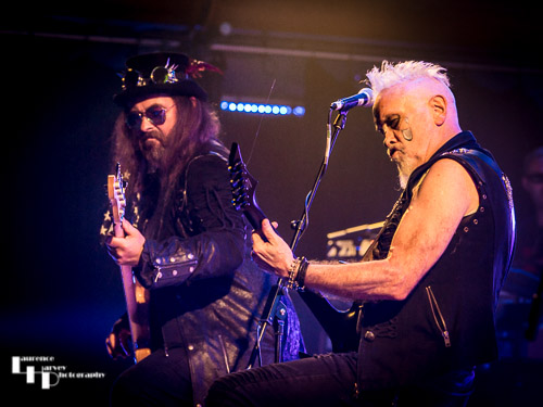 Zal Cleminson on vocals & guitar, Nelson McFarlane on bass