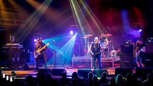 Zal Cleminson's Sin'Dogs on stage at The Apex