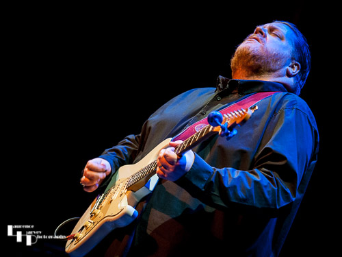Danny Bryant on guitar & vocals