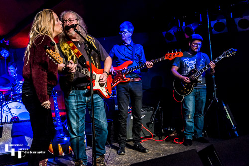 The Journeymen on stage at The Banham Barrel with Jess Thomas on guest vocals