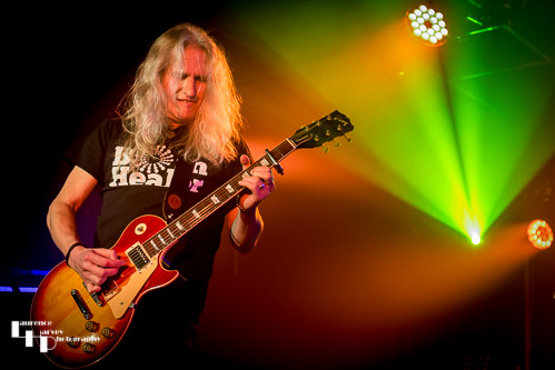 Born Healer: Iain Black on guitar