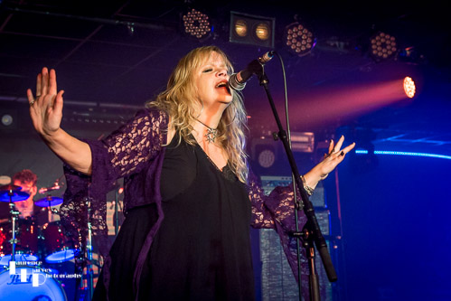 Born Healer: Helen Turner on vocals