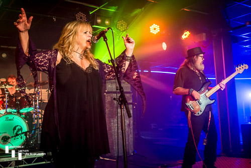 Born Healer: Helen Turner on vocals