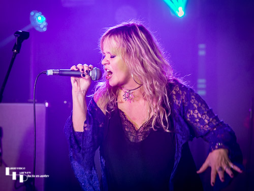 Born Healer: Helen Turner on vocals