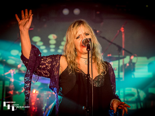 Born Healer: Helen Turner on vocals