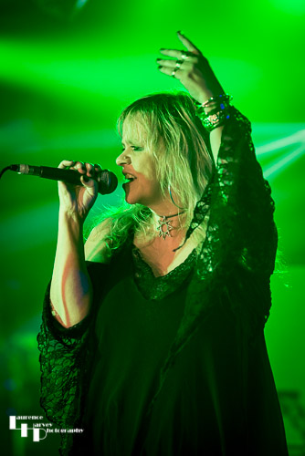 Born Healer: Helen Turner on vocals