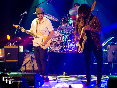 Tom Julian-Jones on guitar & vocals, Enzo Strano on bass