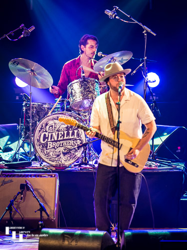 Alessandro Cinelli on drums & Tom Julian-Jones on guitar & vocals