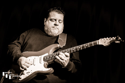 Danny Bryant on guitar & vocals