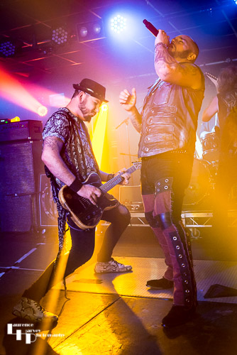 David Foster on vocals & Byron 'Beej' Garbett on guitar