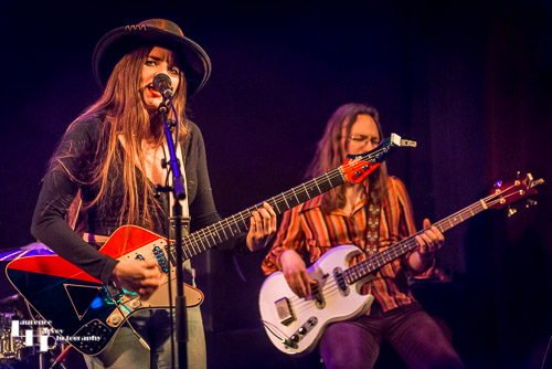 Arielle on vocals & guitar, Devin North on bass