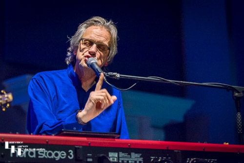 Paul Long on keyboards and vocals