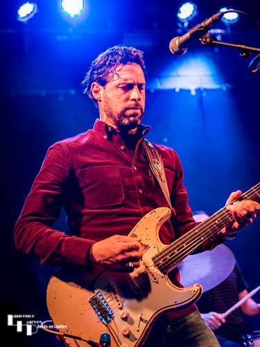 Dan Patlansky on vocals & guitar