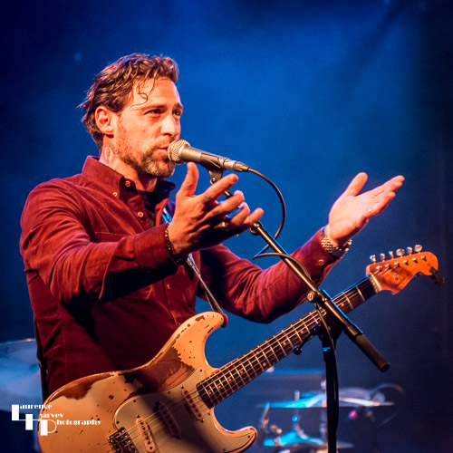 Dan Patlansky on vocals & guitar