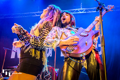 Lee-la Baum on vocals & guitar, PY Letellier on bass