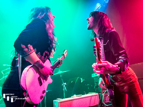 Lee-la Baum on vocals & guitar, PY Letellier on bass