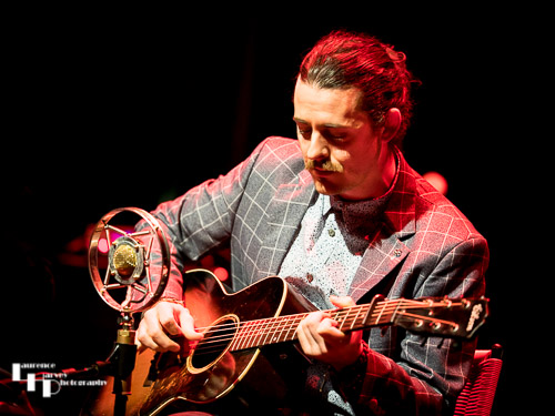 Support act - Kelvin Davies on vocals & guitar, Gary Jones on harmonica