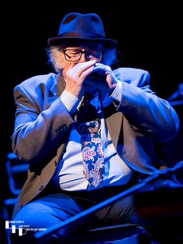 Support act - Kelvin Davies on vocals & guitar, Gary Jones on harmonica