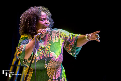 Ruby Turner on vocals