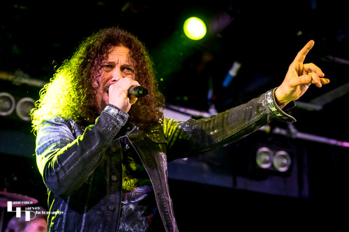 Paul Manzi on vocals