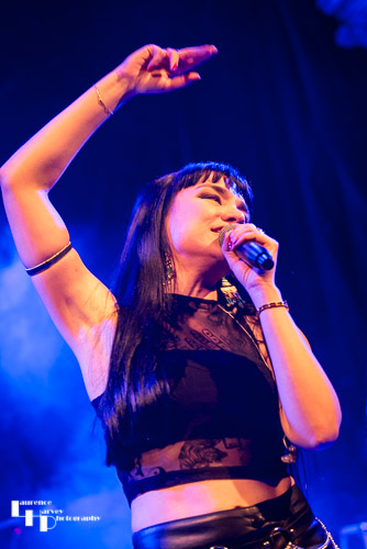 Grace Bond on vocals