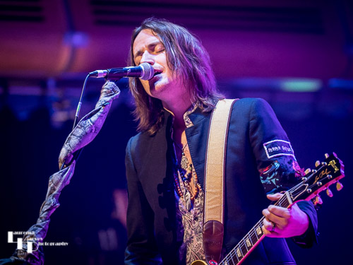 Blue Nation - Neil Murdoch on vocals & guitar