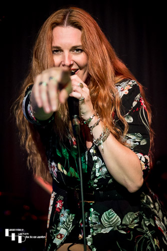 Lindsey Bonnick on vocals