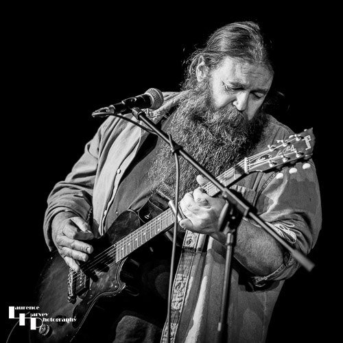 Christy O'Hanlon on vocals & guitar